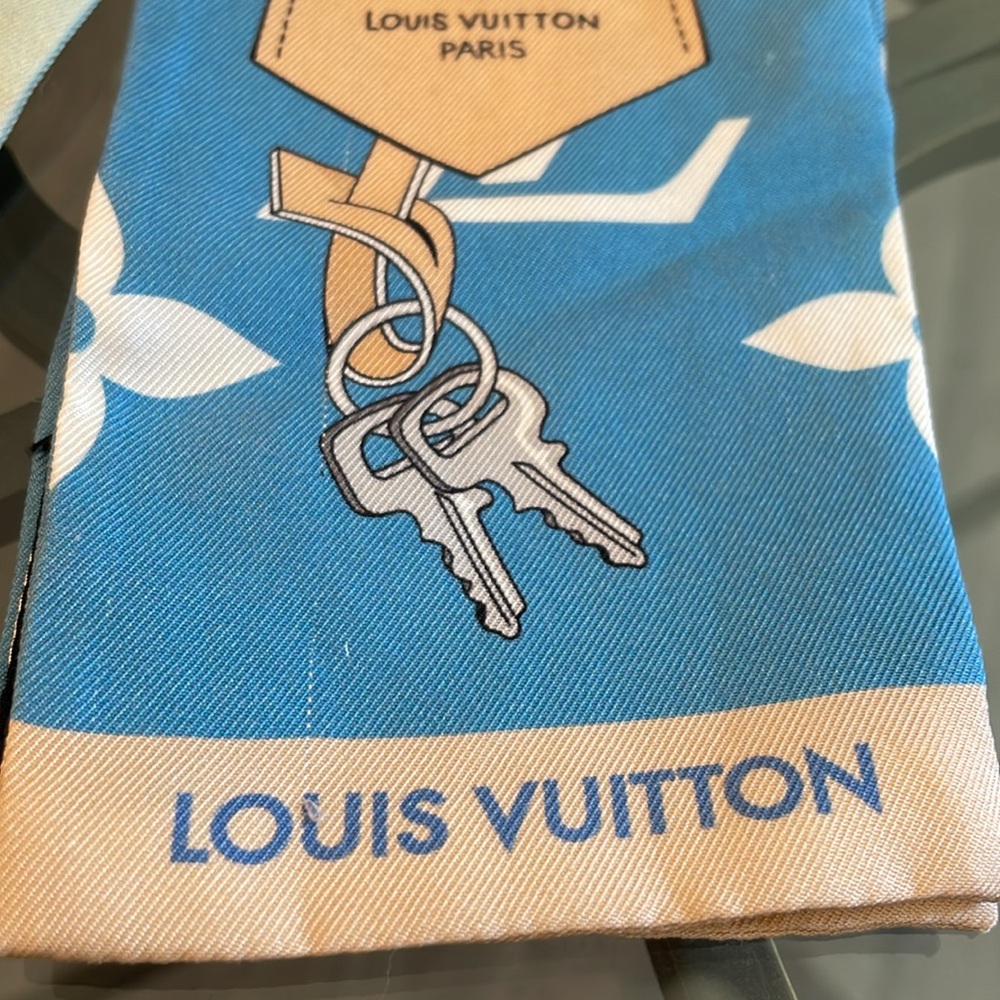 Louis Vuitton Silk Monogram Gradient By The Pool Bandeau - Picture 2 of 10